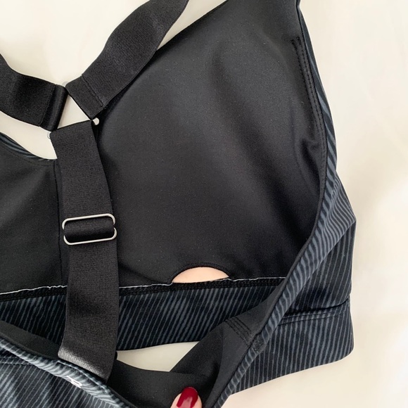 Lilybod Rivaa sports bra - Picture 7 of 8